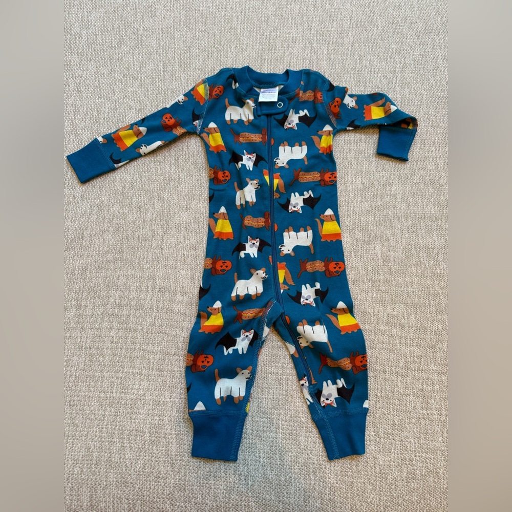 NWT Hanna Andersson Halloween onesie 6-12m